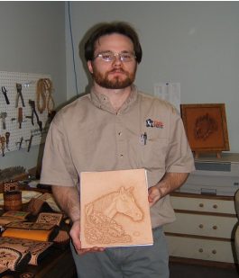 Canadian Leathercraft – Fall 2005 – Newsletter by CSCL, page 8 — photograph 3