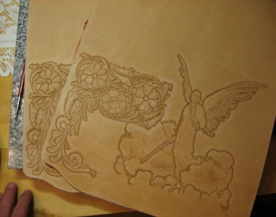 Canadian Leathercraft – Fall 2010 – Newsletter by CSCL, page 9 — photograph 1