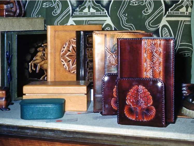 Canadian Leathercraft – Fall 2014 – Newsletter by CSCL, page 5 — photograph 1