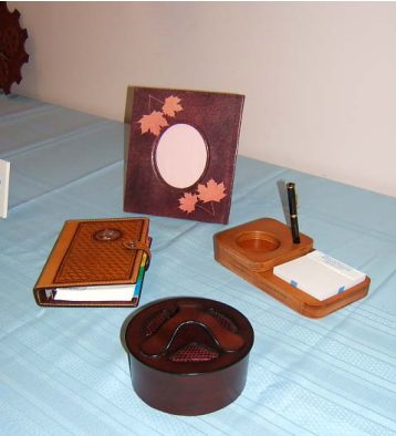 Canadian Leathercraft – Spring 2005 – Newsletter by CSCL, page 5 — photograph 1