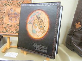 Canadian Leathercraft – Spring 2007 – Newsletter by CSCL, page 6 — photograph 2