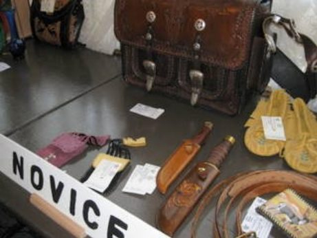 Canadian Leathercraft – Spring 2009 – Newsletter by CSCL, page 10 — photograph 2