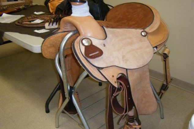 Canadian Leathercraft – Spring 2012 – Newsletter by CSCL, page 5 — photograph 1