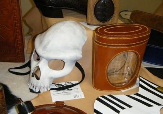 Canadian Leathercraft – Spring 2012 – Newsletter by CSCL, page 5 — photograph 2