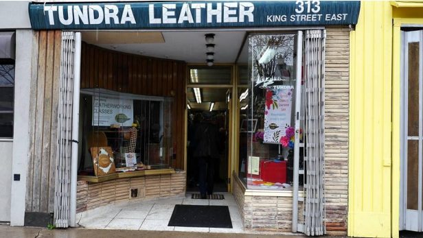 Canadian Leathercraft – Spring 2017 – Newsletter by CSCL, page 9 — photograph 1