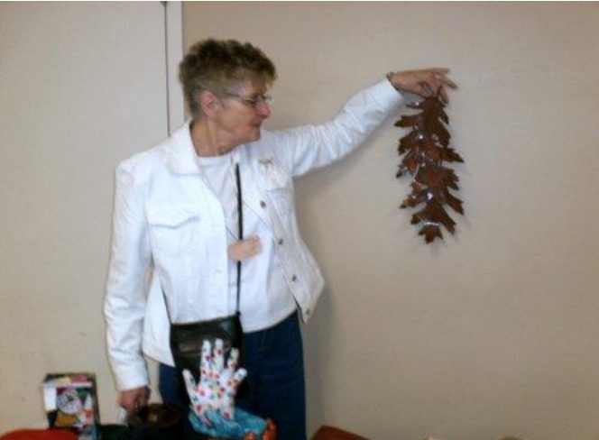 Canadian Leathercraft – Summer 2012 – Newsletter by CSCL, page 7 — photograph 2