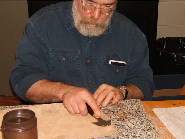 Canadian Leathercraft – Winter 2005-2006 – Newsletter by CSCL, page 1 — photograph 2