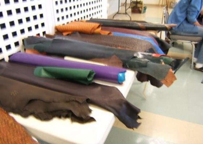 Canadian Leathercraft – Winter 2013-2014 – Newsletter by CSCL, page 1 — photograph 2