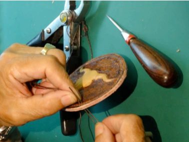 Canadian Leathercraft – Winter 2015-2016 – Newsletter by CSCL, page 6 — photograph 4