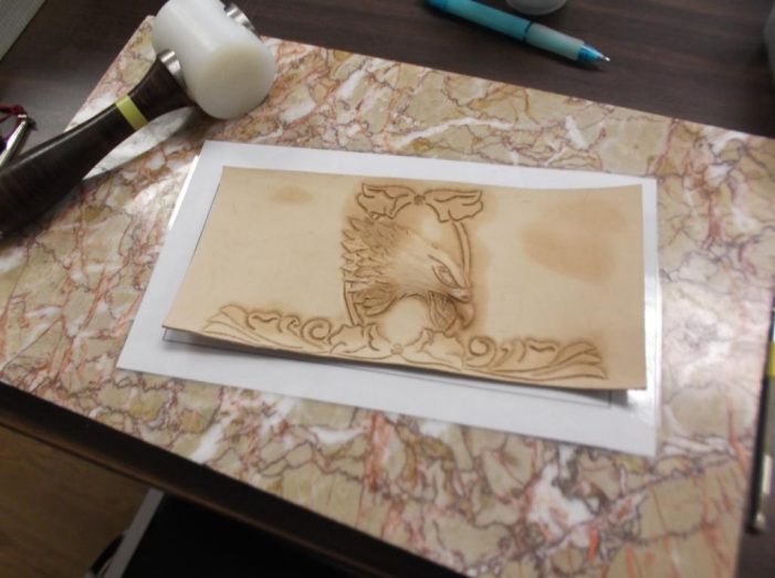 Canadian Leathercraft – Winter 2016-2017 – Newsletter by CSCL, page 1 — photograph 1