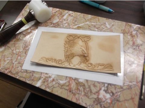 Canadian Leathercrafter – Fall 2016, page 4 — photograph 3