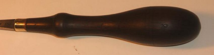 Canadian Leathercrafter – Fall 2016, page 7 — photograph 1