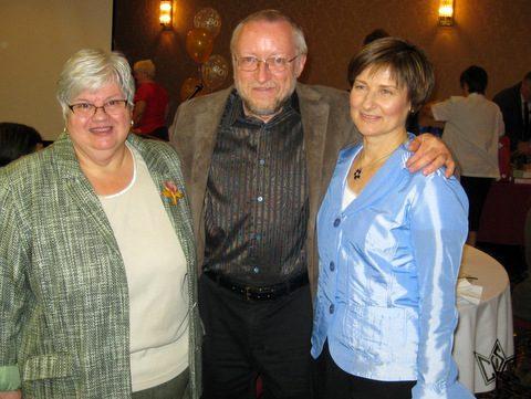 Madeleine with Walter and Julie Muma