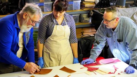 Hinged Leather Box – CSCL workshop — photograph 15