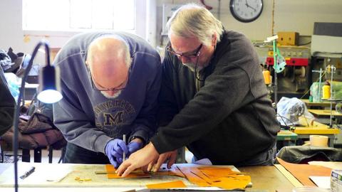 Hinged Leather Box – CSCL workshop — photograph 21