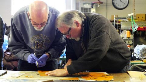 Hinged Leather Box – CSCL workshop — photograph 25