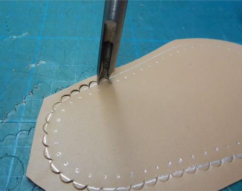 Scalloping the sole