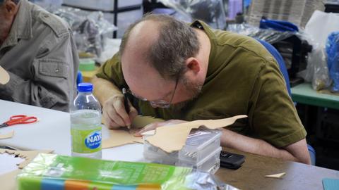 CSCL workshop - Leather Masks - October 2017 — photograph 8