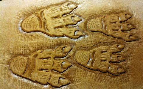 Back Quiver - leather carving and tooling, pewter casting, copper electroplating — photograph 74