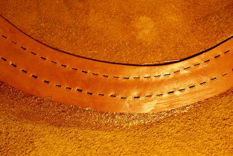 Lacing (leathercraft) — photograph 7