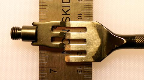 Lacing (leathercraft) — photograph 9