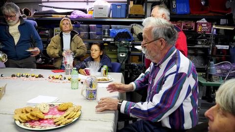 MCSL 2016 - Christmas Pot Luck Dinner — photograph 9