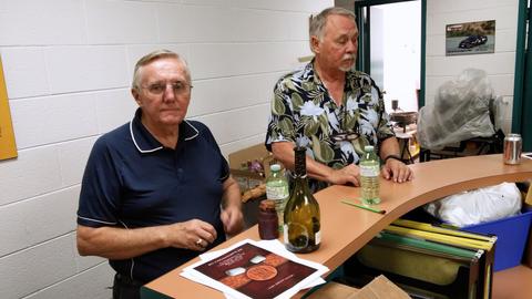 MSCL meeting and workshop - leather mache, covering bottles — photograph 23