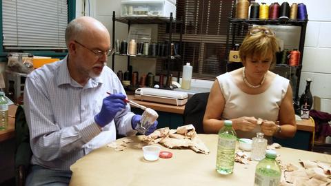 MSCL meeting and workshop - leather mache, covering bottles — photograph 24