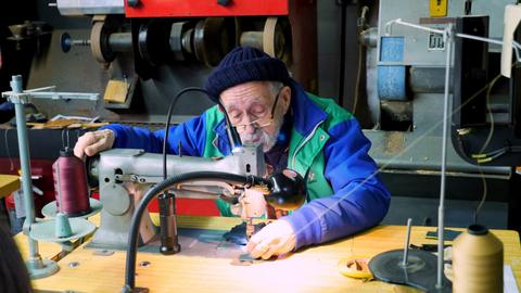 MSCL Sewing Workshop - Feb 2017 — photograph 37