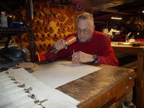 Richard L. Sherer - Leathercraft Lessons — photograph 13