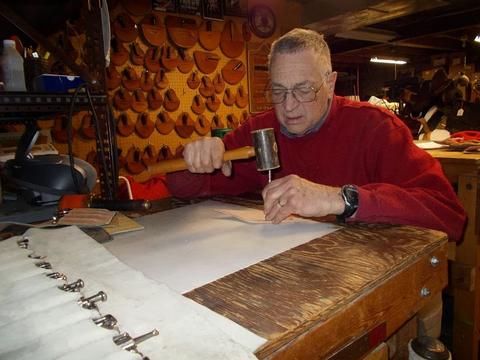 Richard L. Sherer - Leathercraft Lessons — photograph 22
