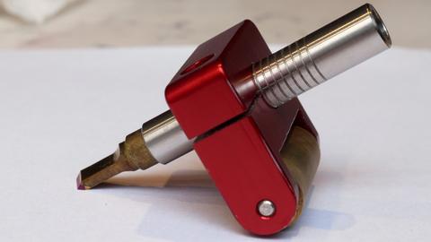 Swivel knife sharpening — photograph 9