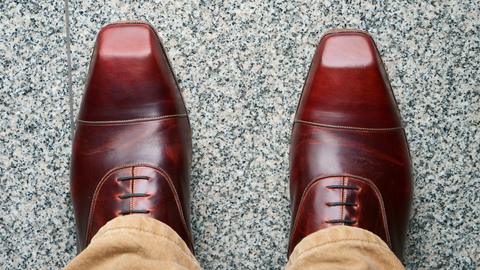 Competition - Red oxford shoes - Fellow by Eugene Pik — photograph 1