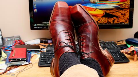 Competition - Red oxford shoes - Fellow by Eugene Pik — photograph 6