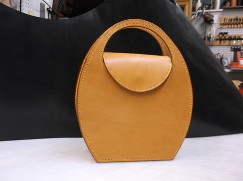Competition - Veg tanned purse - Fellow by Sean Dalgetty — photograph 4