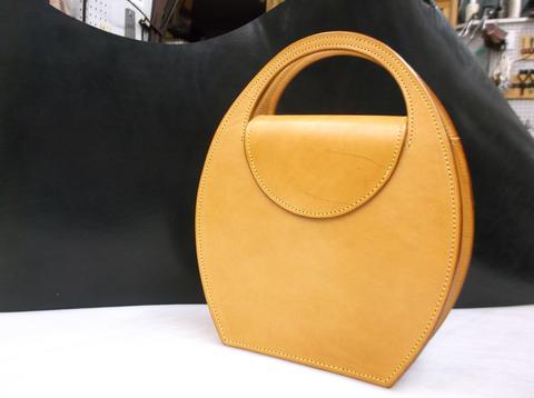 Competition - Veg tanned purse - Fellow by Sean Dalgetty — photograph 6