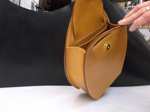 Competition - Veg tanned purse - Fellow by Sean Dalgetty — photograph 7