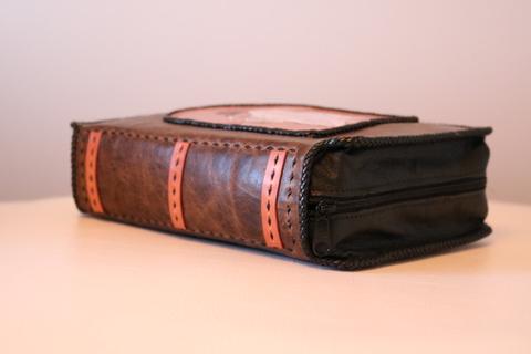 Competition - Zippered Bible case - General Member by Tammy Paddon — photograph 2