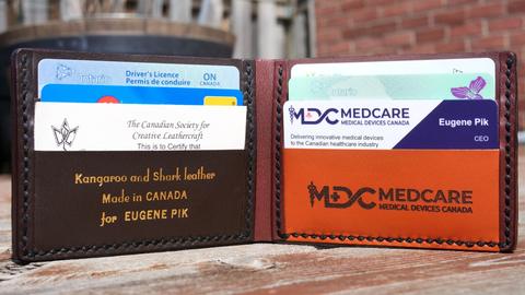 Competition - Bi-fold wallet - Fellow by Eugene Pik, photograph 2