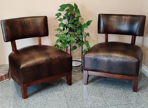 Leather chairs upholstery project by Eugene Pik — photograph 2