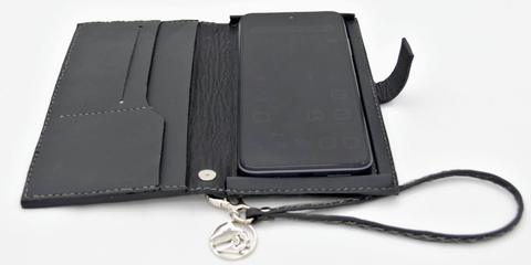 Phone Leather wallet by Julien Jans — photograph 1