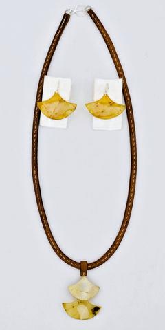 Sturgeon Necklace by Julien Jans — photograph 3