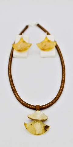 Sturgeon Necklace by Julien Jans — photograph 4