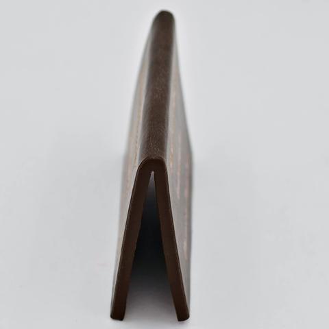 Custom nameplate by Julien Jans — photograph 1