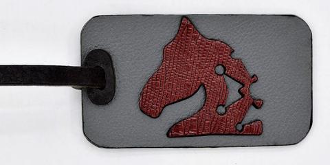 Custom luggage tag by Julien Jans — photograph 5