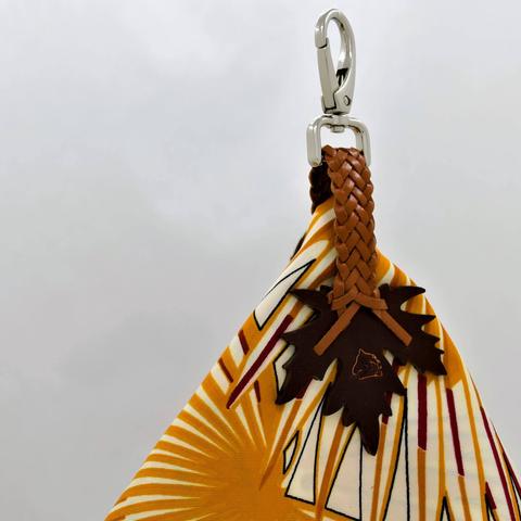 Scarf holder by Julien Jans — photograph 4