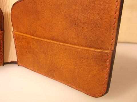 Simple Bi Fold with Rounded corners by Lauchlan Harrison — photograph 1