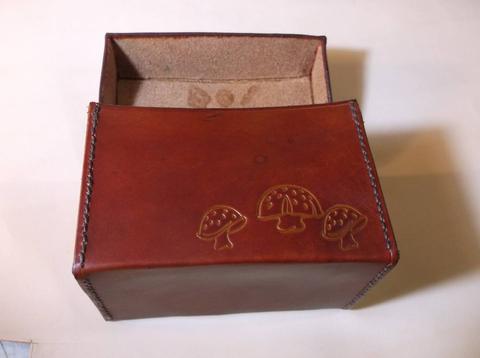 Toad stool Tea Box by Lauchlan Harrison — photograph 5