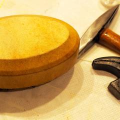 A lasted leather jewellery box